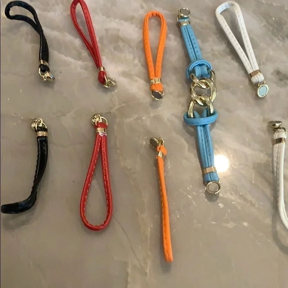 Bracelets - Picture 7 of 7